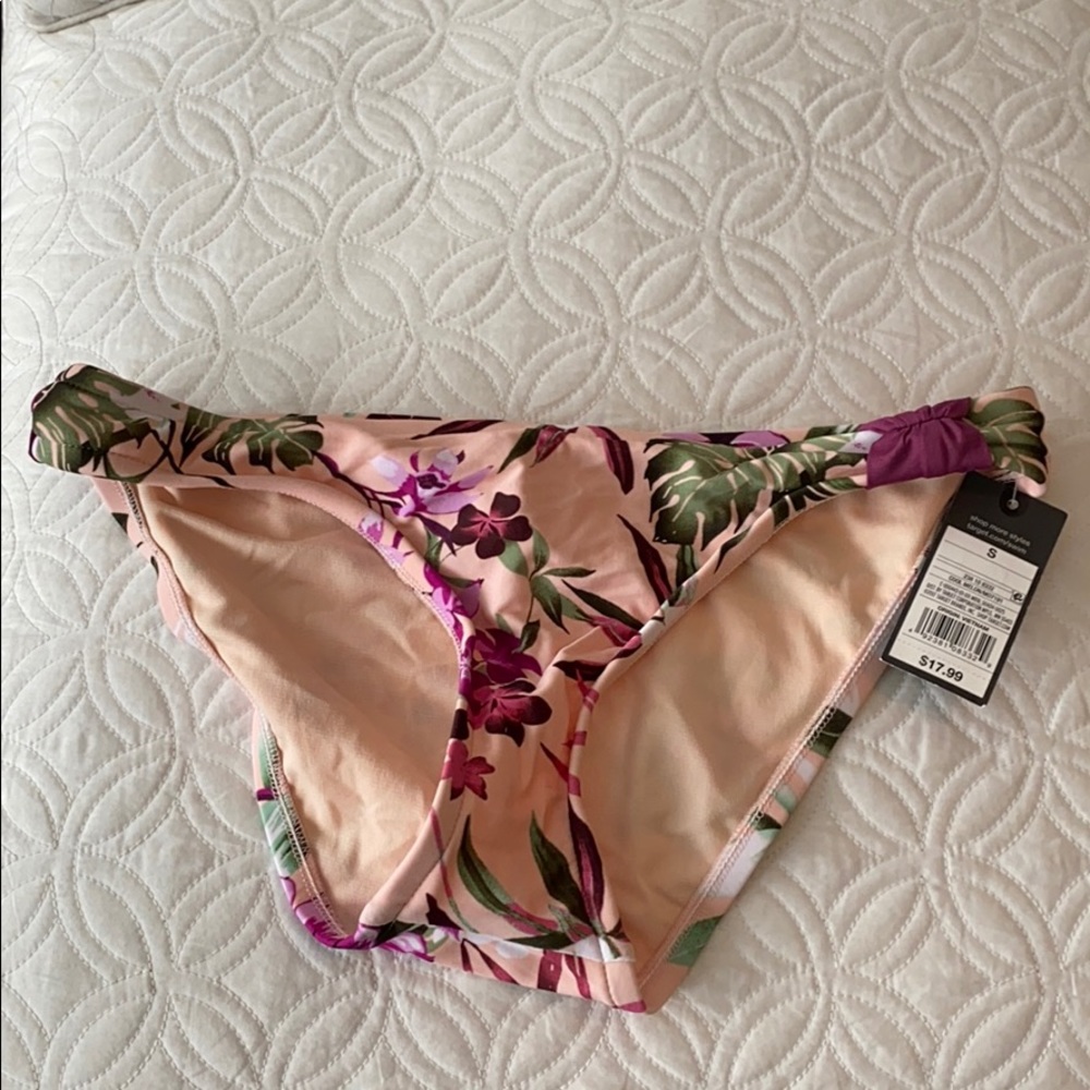 NWT Mossimo swimsuit
